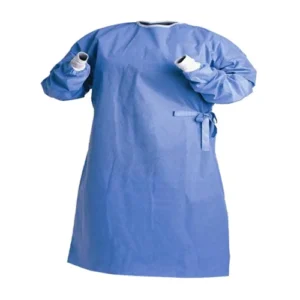 Bata descartable médica para protección e higiene en clínicas, hospitales y consultorios.